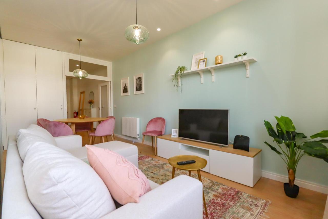 Santa Luzia Views - Modern City Centre Apartment With Iconic Views Виана-ду-Каштелу Экстерьер фото