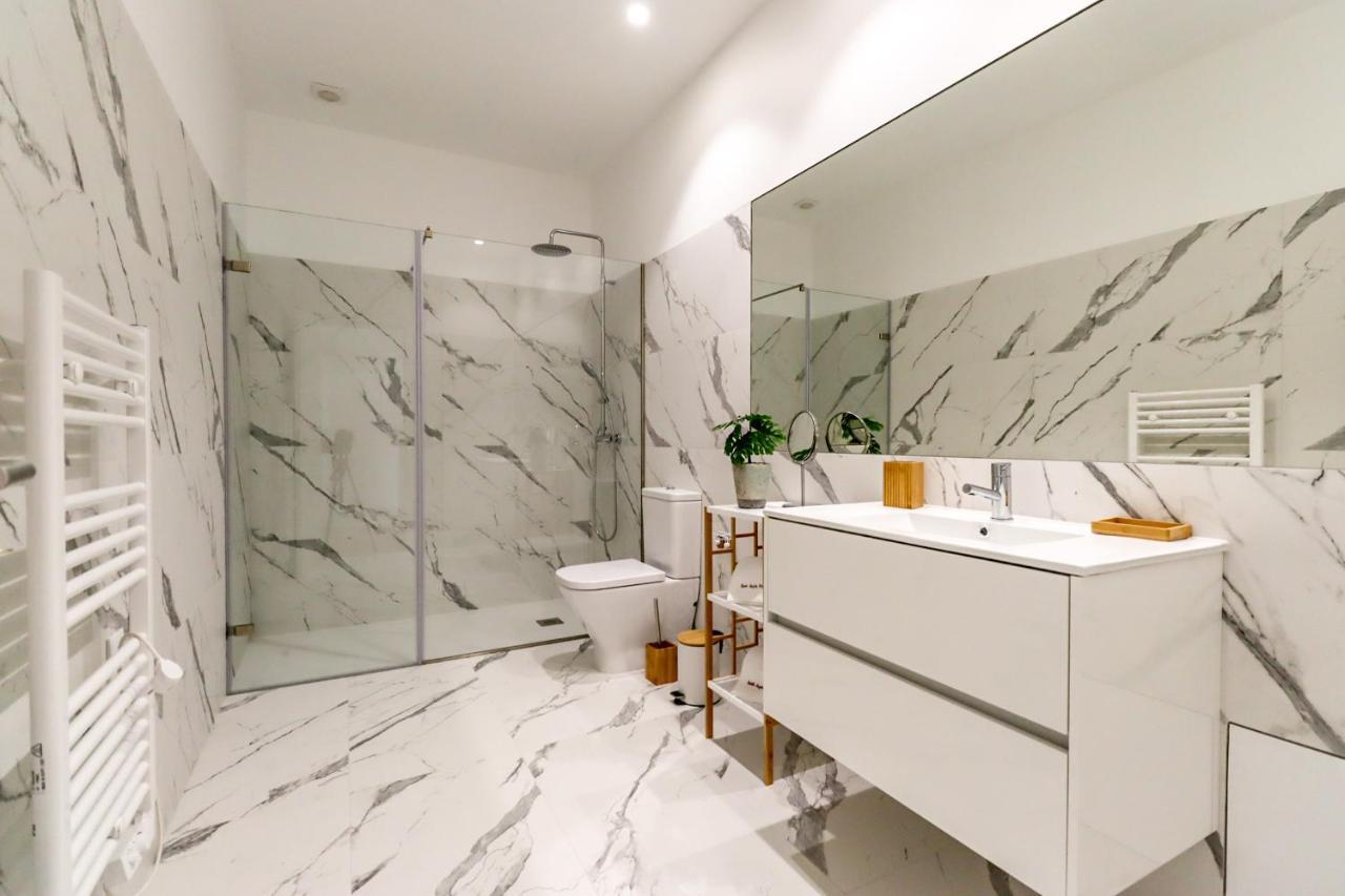 Santa Luzia Views - Modern City Centre Apartment With Iconic Views Виана-ду-Каштелу Экстерьер фото